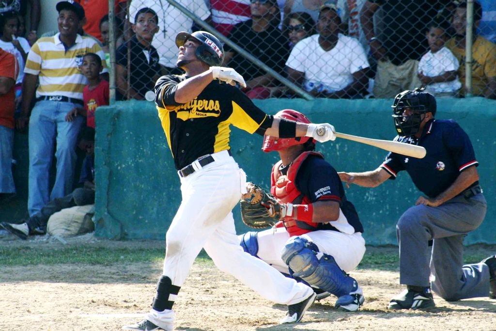 Luis Jiménez Granjeros hizo su debut en La Vega